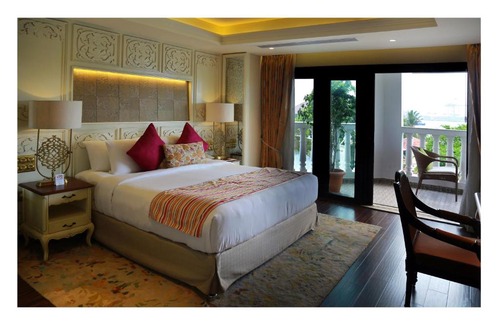 Kochi Hotel | Fragrant Nature Kochi - A Five star Classified Hotel