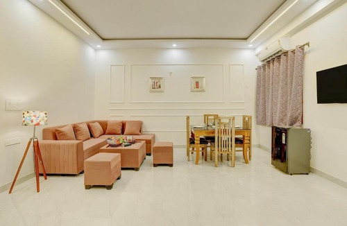 Noida Apartment | Freesia 3-BHK Apartment With Common Gaming Zone Near Popular Malls