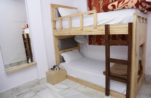 Paharganj Hostel | Friends Hostel by Backpackers Heaven- New Delhi Railway Station - Paharganj