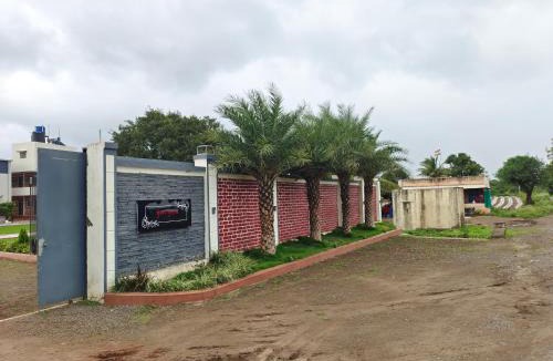 Junnar House | Fulgulab Lawns and Home Stay