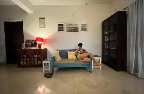 Karaswada Apartment | Fully-furnished 1BR+kit+terrace, 20min from MOPA