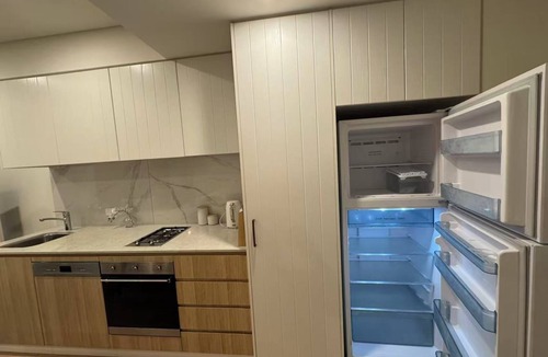 Erskineville Apartment | Fully Furnished Studio In Erskineville