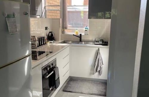 Brighton-le-Sands Apartment | Fully Renovated 2-bedroom apartment in Brighton-Le-Sands, 2 mins from the Beach