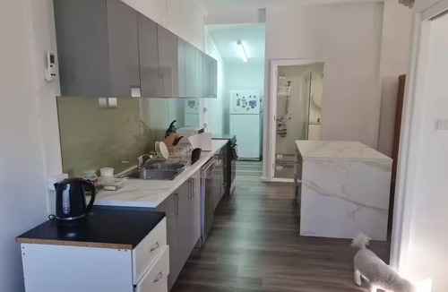 Fishing Point House | Fully Self Contained Guest house Retreat - Fishing Point