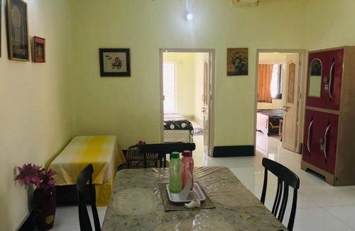 New Alipore Apartment | Furnished apt w. 2 bed rooms in New Alipore