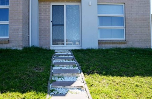 Maraylya House | Gables/Box hill/Maraylya Two Level House 14ppl