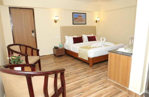 MVP Colony Hotel | Gadiraju Palace Convention Centre & Hotel