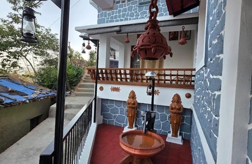 Valparai House | GAJA MURUGA RPR resort