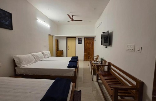 Valparai House | GAJA MURUGA RPR resort