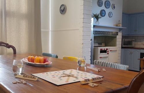 Moonta Villa | Gallery on Ryan. Historic villa in the town centre, accomodation for 10 guests.