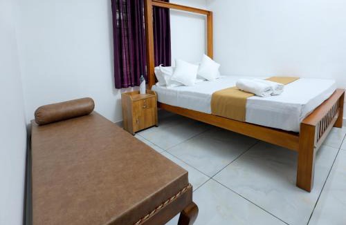 Thodakayam House | Ganesha Homestay, Cochin, Near Paniyeli Poru Waterfalls