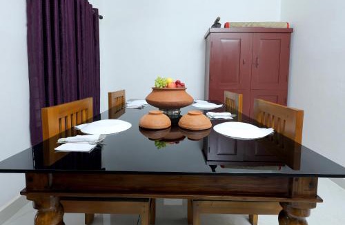 Thodakayam House | Ganesha Homestay, Cochin, Near Paniyeli Poru Waterfalls