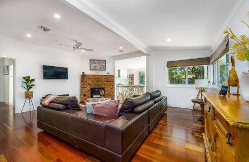 Pialligo House | Garden Precinct 3BR, Walking distance to Airport - Hosted by Canstay
