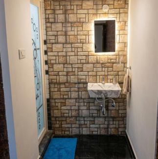 Timbholi House | Garden Villa Homestay ! Dandeli Ramnagar ! Eco Friendly Villa