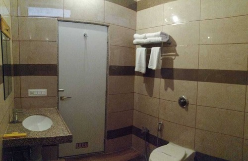Nimaaj Resort | Garh Girvar Resort & Spa