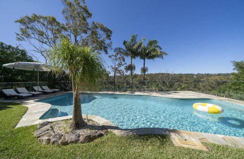 Forestville Apartment | Garigal Studio with Pool Access and EV charger