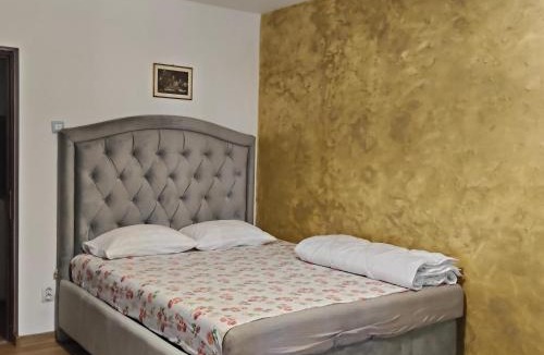 Galati Apartment | Garsoniera țiglina 1