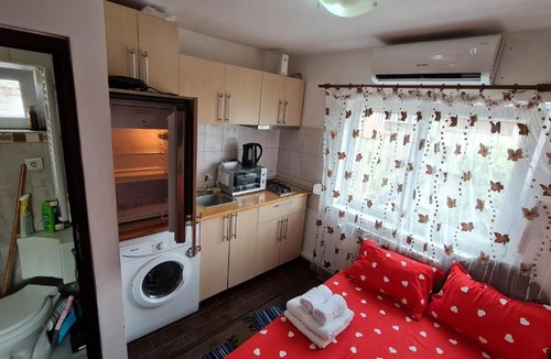 Old Town Apartment | Garsoniera Plaja Modern Centru