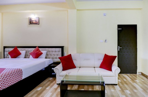 Padubidri Hotel | Gaurika Residency Lodging and Boarding