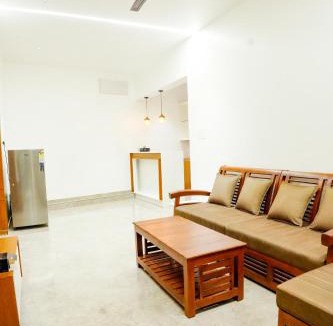 Chithirapuram Hotel | Gems Munnar