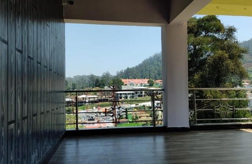 Stone House Area Apartment | GET IN BOWER