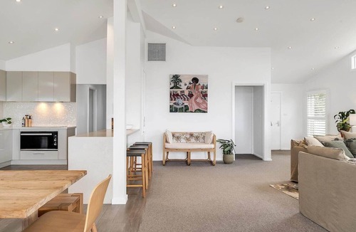 Coledale House | Getawayz NSW - 'Drift' - Absolute Beachfront at Coledale w/Panoramic Views & Multiple Living Zones