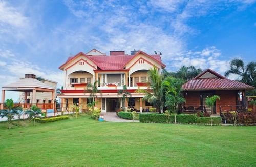 Chandannagar Hotel | Gharana Resort , Singur ! Best Family Resort Near Kolkata with Swimming pool !