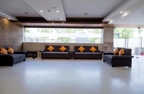 Thaltej Hotel | Ginger Ahmedabad SG Road