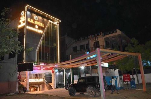 Varanasi Hotel | Gk Hotel