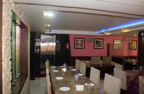Bhubaneshwar Hotel | Gokul Plaza