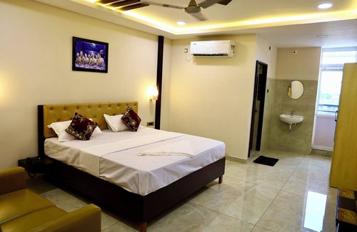 Srikalahasti Hotel | Gokulam Grand