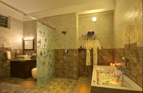 Somvarpet Hotel | Gokulam Grand Resort and Spa Coorg