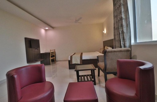 Bellary Hotel | Gokulam Park Allum