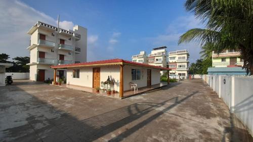 Tiruvannamalai House | Gold Mountain Wellness Resort