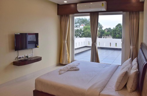 Malda Hotel | GOLDEN GLEAM RESORTS