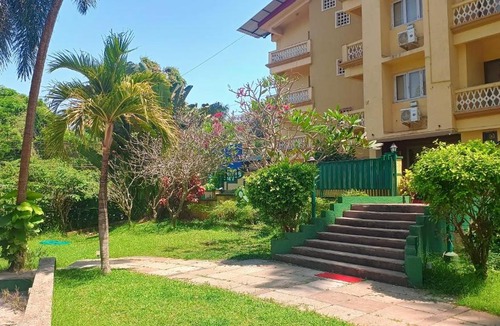 Vainguinim Hotel | Golden Landmark Green Valley Beach Resort