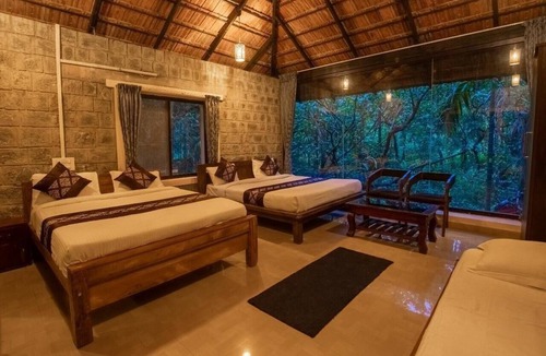 Kudrasthe Hotel | Golden Leaf Resort