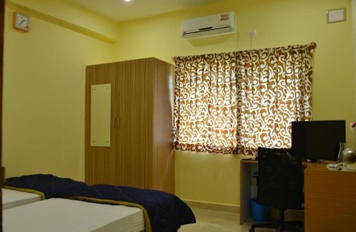 Gokulam Hotel | Golden Nest