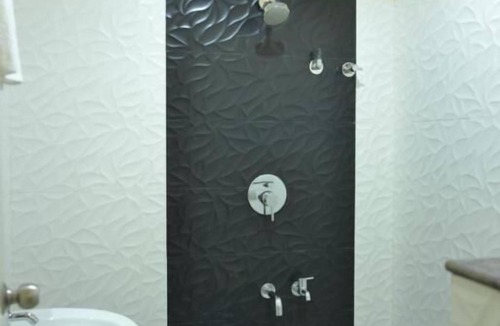Gokulam Hotel | Golden Nest