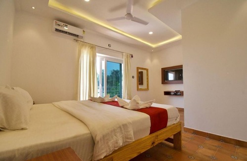 Sainagar Hotel | Golden Rice