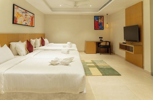 Bapatla Hotel | Golden Sands - By The Bay Resorts