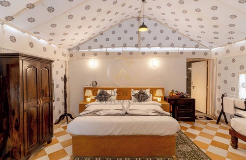 Sam Resort | Golden Star Desert Camp