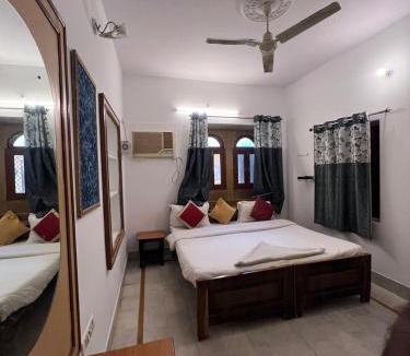 Jaisalmer Hotel | Golden villa