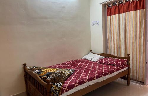 Valparai House | Golden Villa