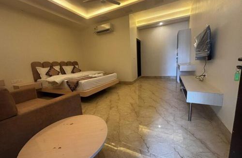 Krishnagar-II Resort | GOLDEN VISTA RESORT - 10 Minute From Mayapur Temple