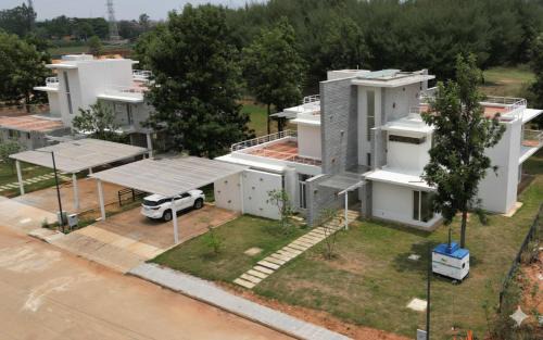 Anekal Villa | Golfing Twins Villa by StayJade 8BHK E-city