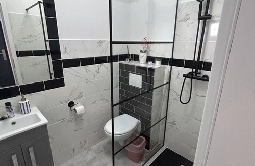 Ciurea Bed & Breakfast | Good Mood Pool & Smart Rooms