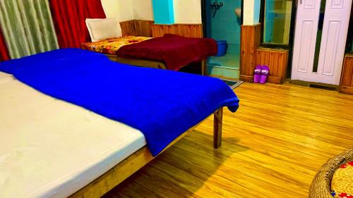 Darjeeling Cabin | Good Morning