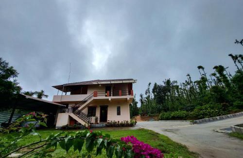 Vastare House | GoodVibes Homestay - 3BH, Home Food, Coffee Estate
