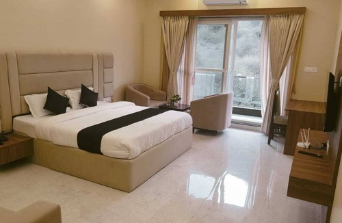 Bedla Villa | Gorgeous 6-bedroom villa with AC and WiFi in Udaipur